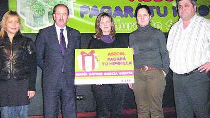 Seis meses sin pagar la hipoteca como premio de la campaña navideña de Asecol