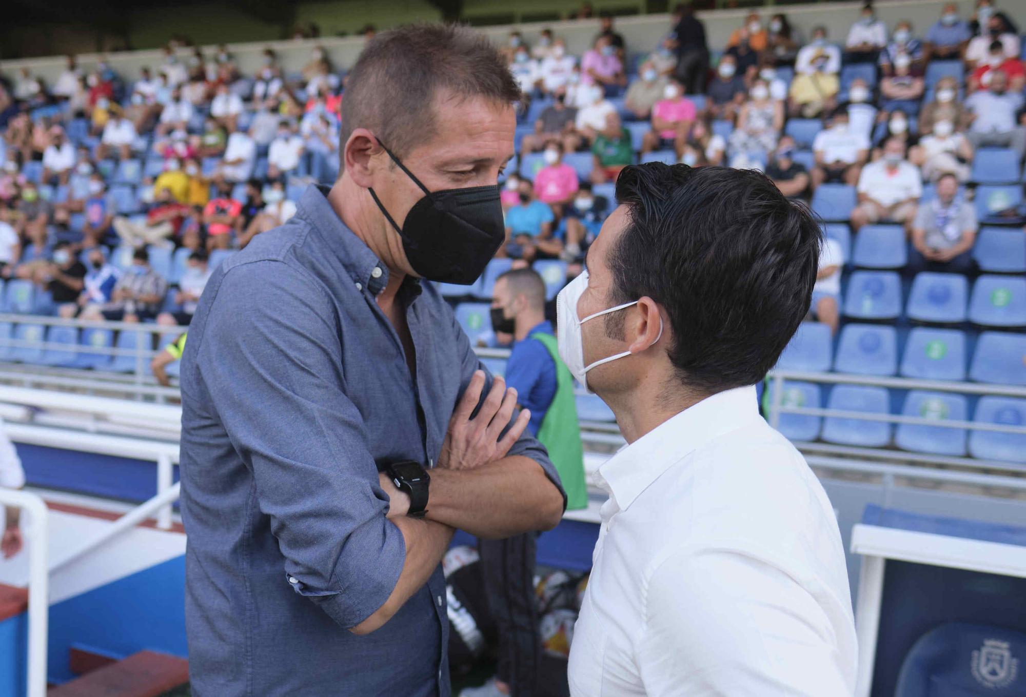 Encuentro entre el CD Tenerife y el Mirandés