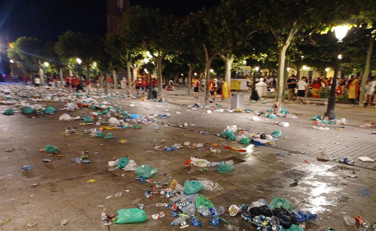 Valoriza desplegó un dispositivo especial de limpieza para la celebración del Mundial conquistado por España.