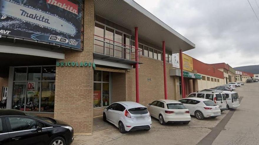 Subastan 8 naves industriales y comerciales en Ontinyent por 3 millones de euros