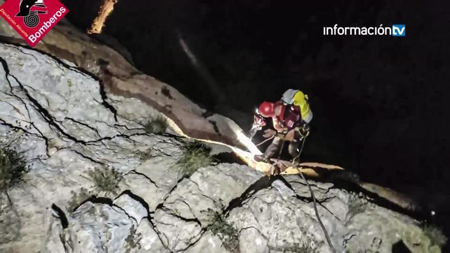 Rescates de día y de noche en la montaña de Alicante