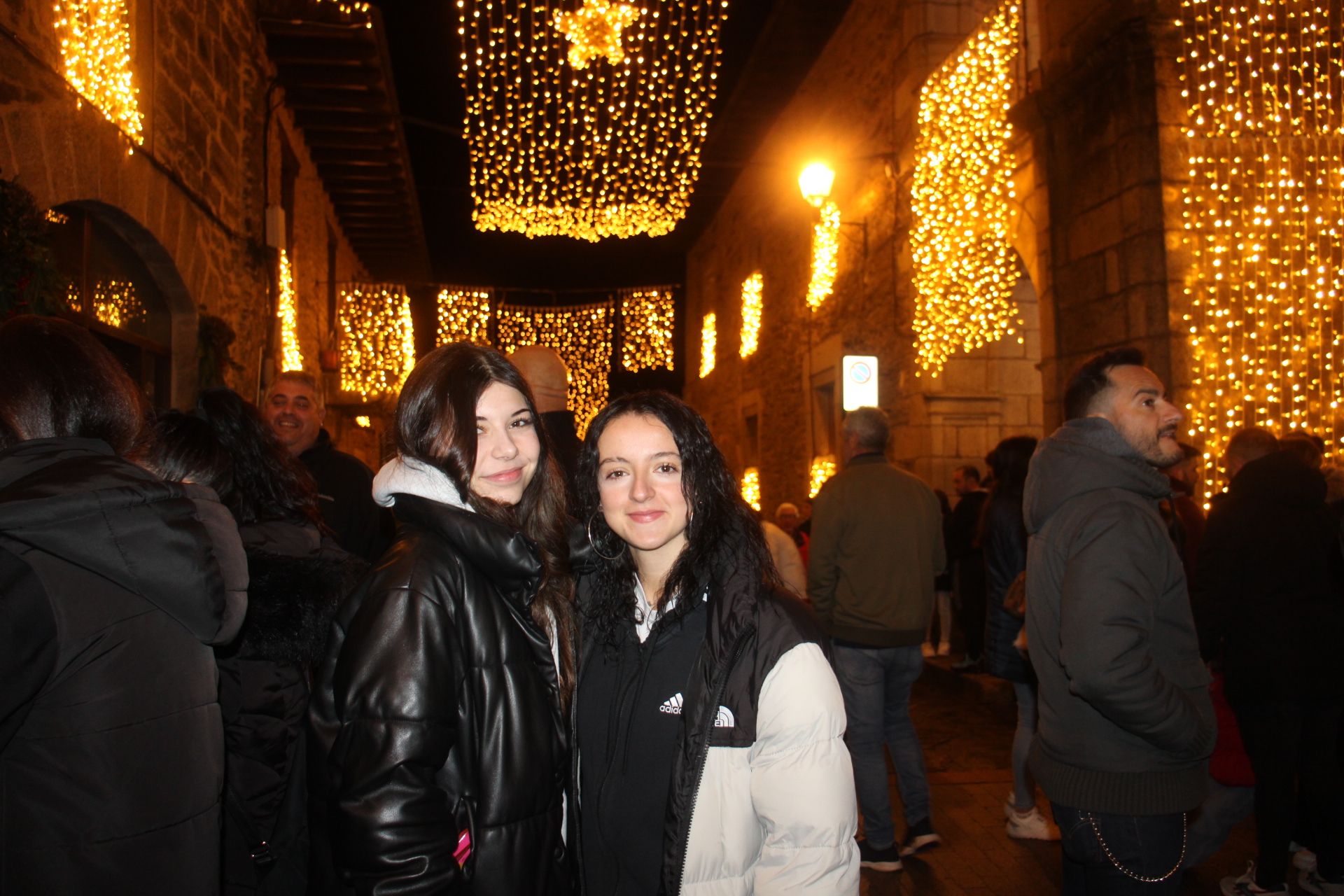 GALERÍA | Encendido del alumbrado navideño en Puebla de Sanabria