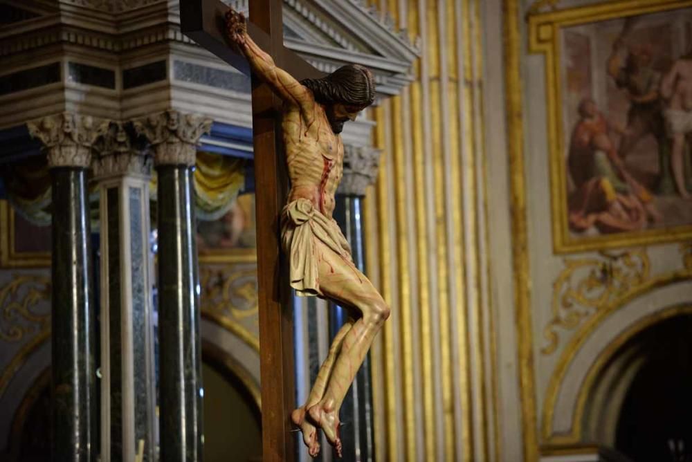Reposición al culto del Cristo Mutilado tras su restauración