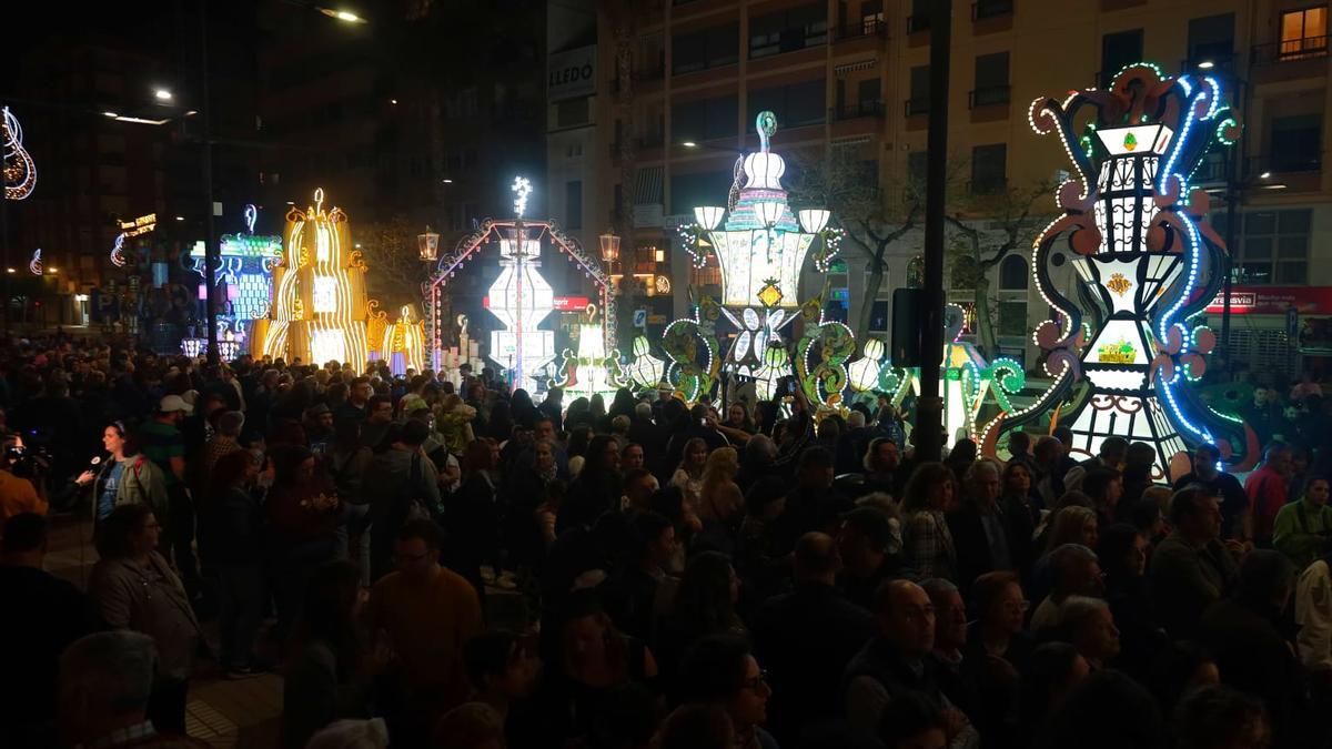 La Encesa ha encendido la noche de este lunes en Castelló.