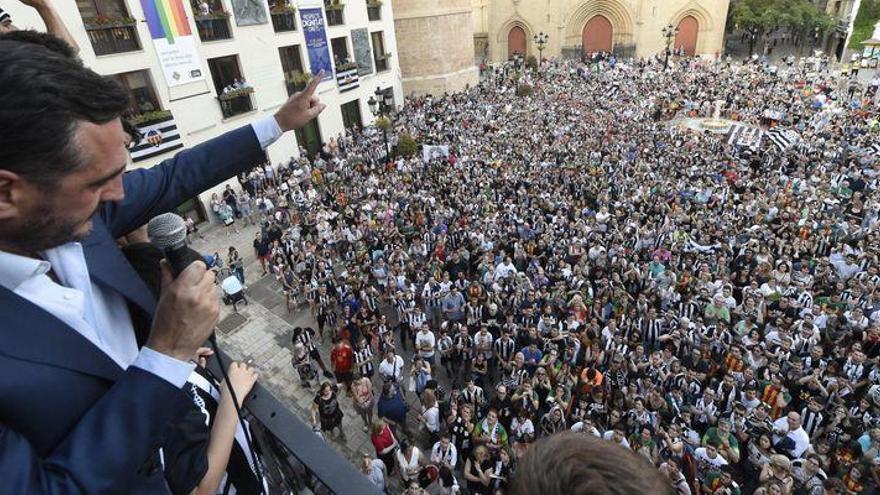 Vicente Montesinos dará una acción a cada uno de los 13.400 abonados del Castellón