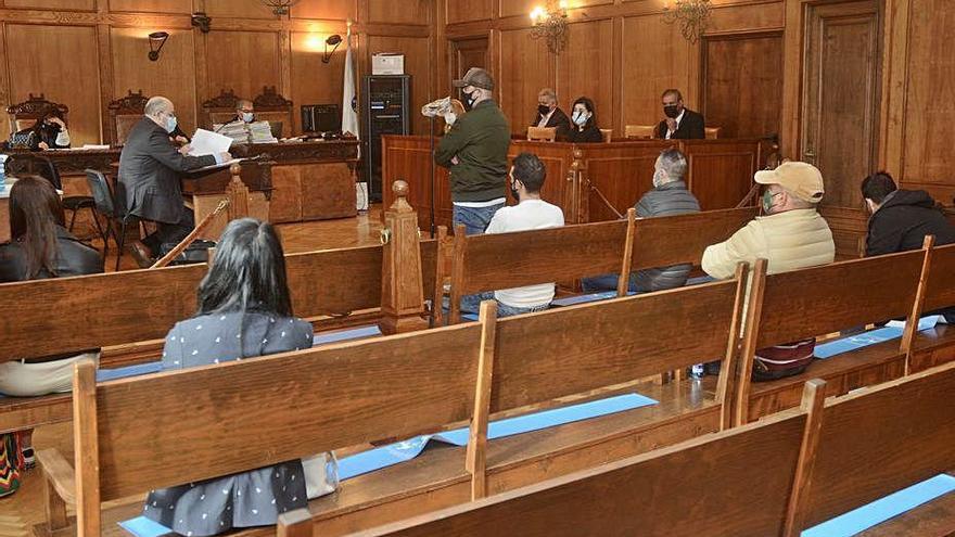 Los acusados durante el juicio ayer en la Audiencia.