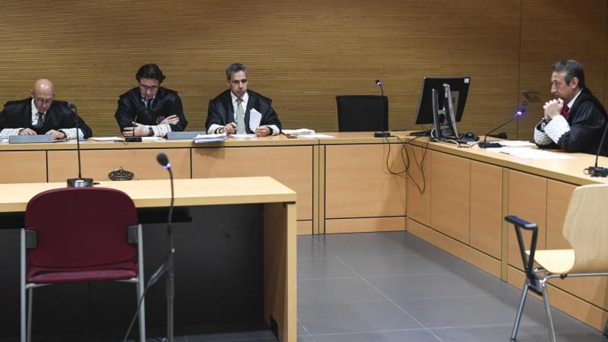 Juicio a un profesor por abusos sexuales a dos menores