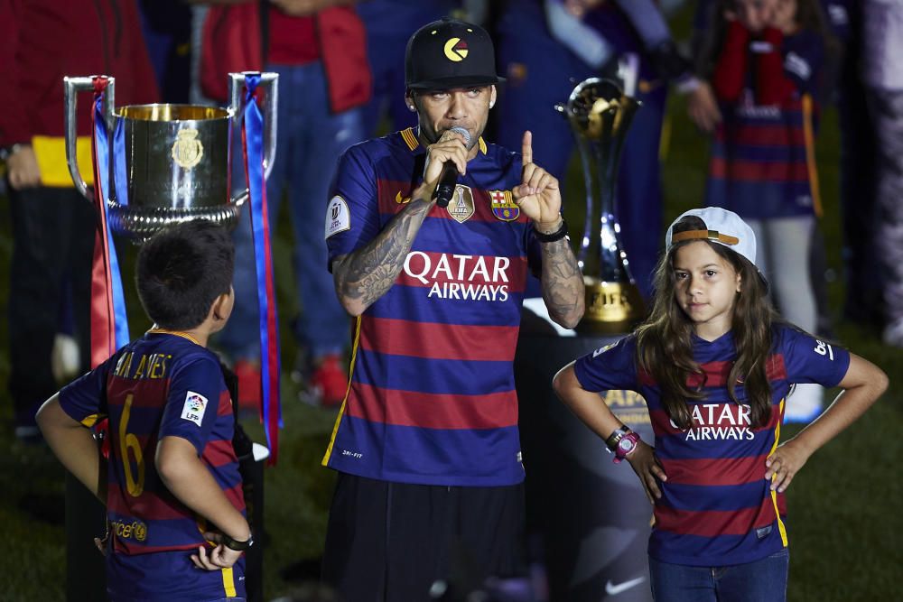 El conjunto de Luis Enrique disfrutó de una fiesta en el Camp Nou para celebrar los títulos de Liga y Copa del Rey.