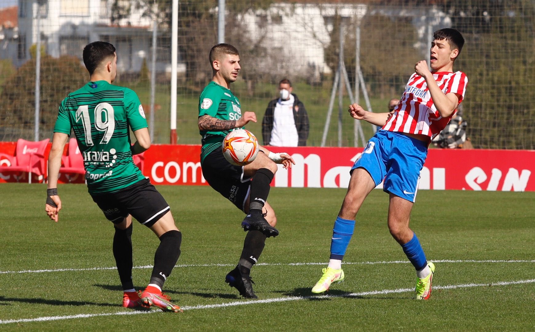 Las imágenes de la jornada en Tercera