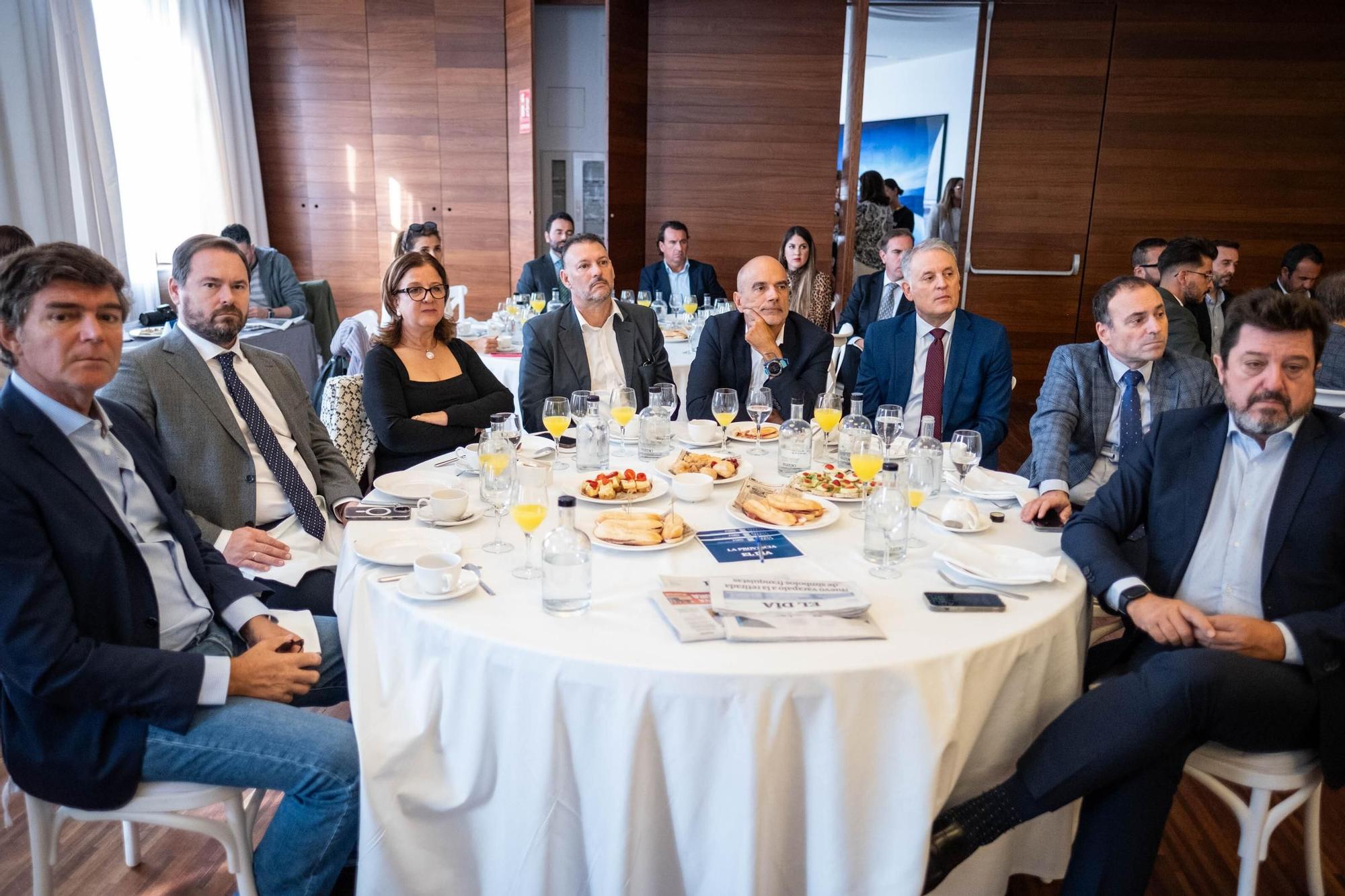 Foro con Manuel Domínguez