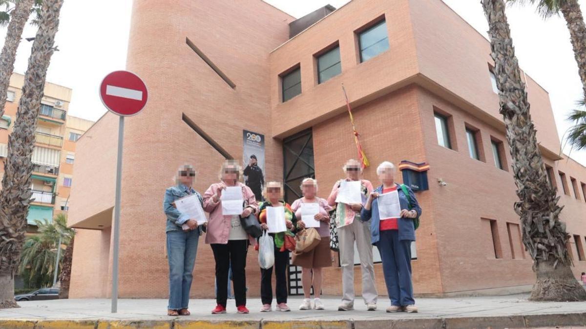 usuarias de un centro de mayores de Alicante denuncian malos tratos de su presidenta