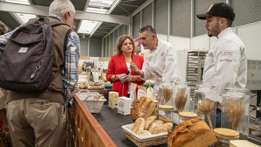 Stand de la Asociación para la Promoción de la Harina Zamorana en una feria de alimentación.