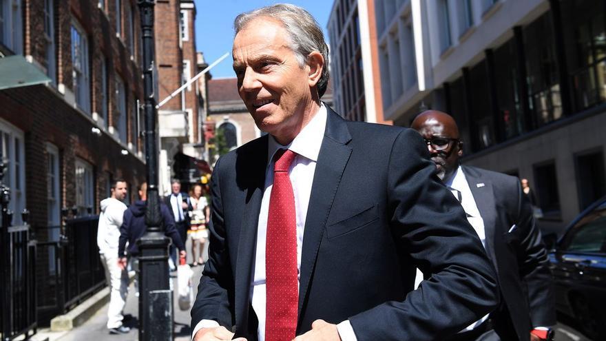 Sir Tony Blair, la distinción real que solivianta a los británicos