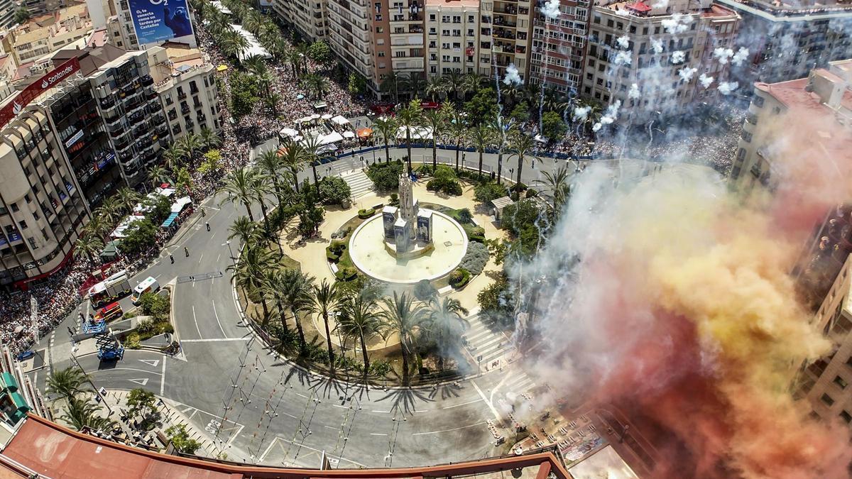 Lo que no habías visto: así se inspecciona una mascletà antes del disparo