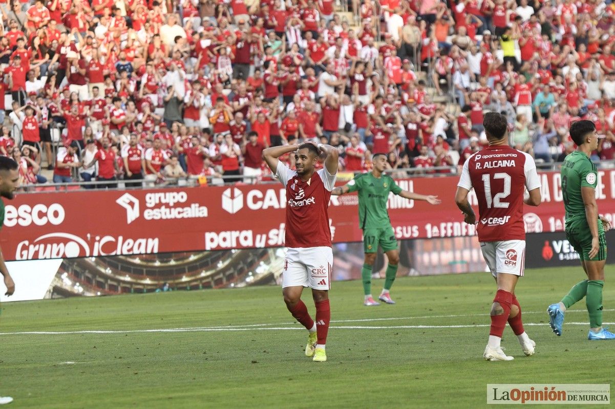 Así fue el encuentro del play off del Real Murcia y el Nástic en la lucha por el ascenso