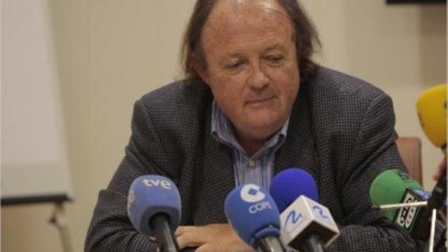 Juan Carlos Gimeno, ayer, en una rueda de prensa sobre el caso Emarsa.