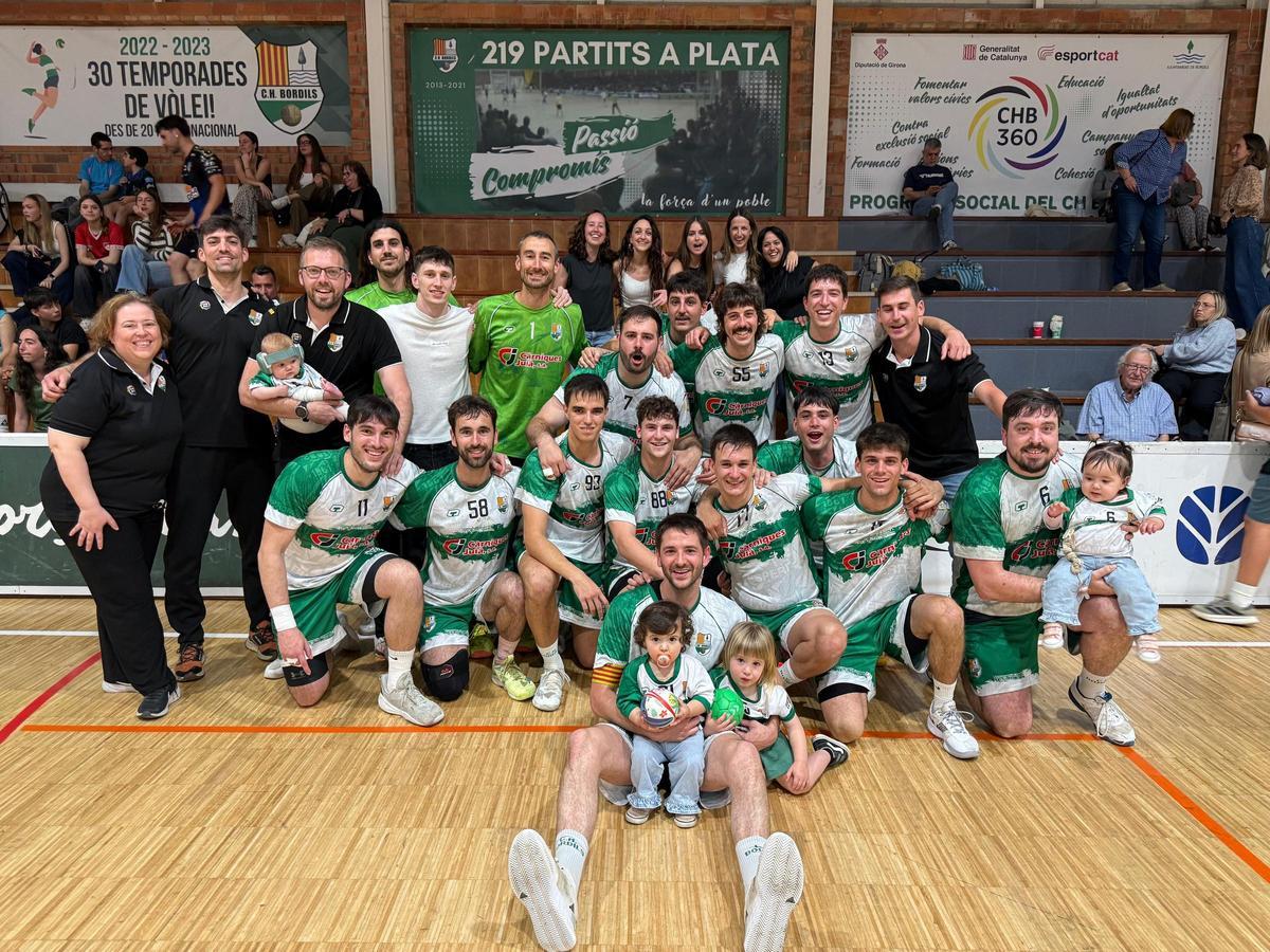 Pep Reixach, al davant de tot, amb la seva filla i el seu nebot.
