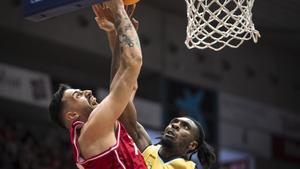 Juan Fernández lideró al Bàsquet Girona ante un Batemon que estuvo demasiado solo