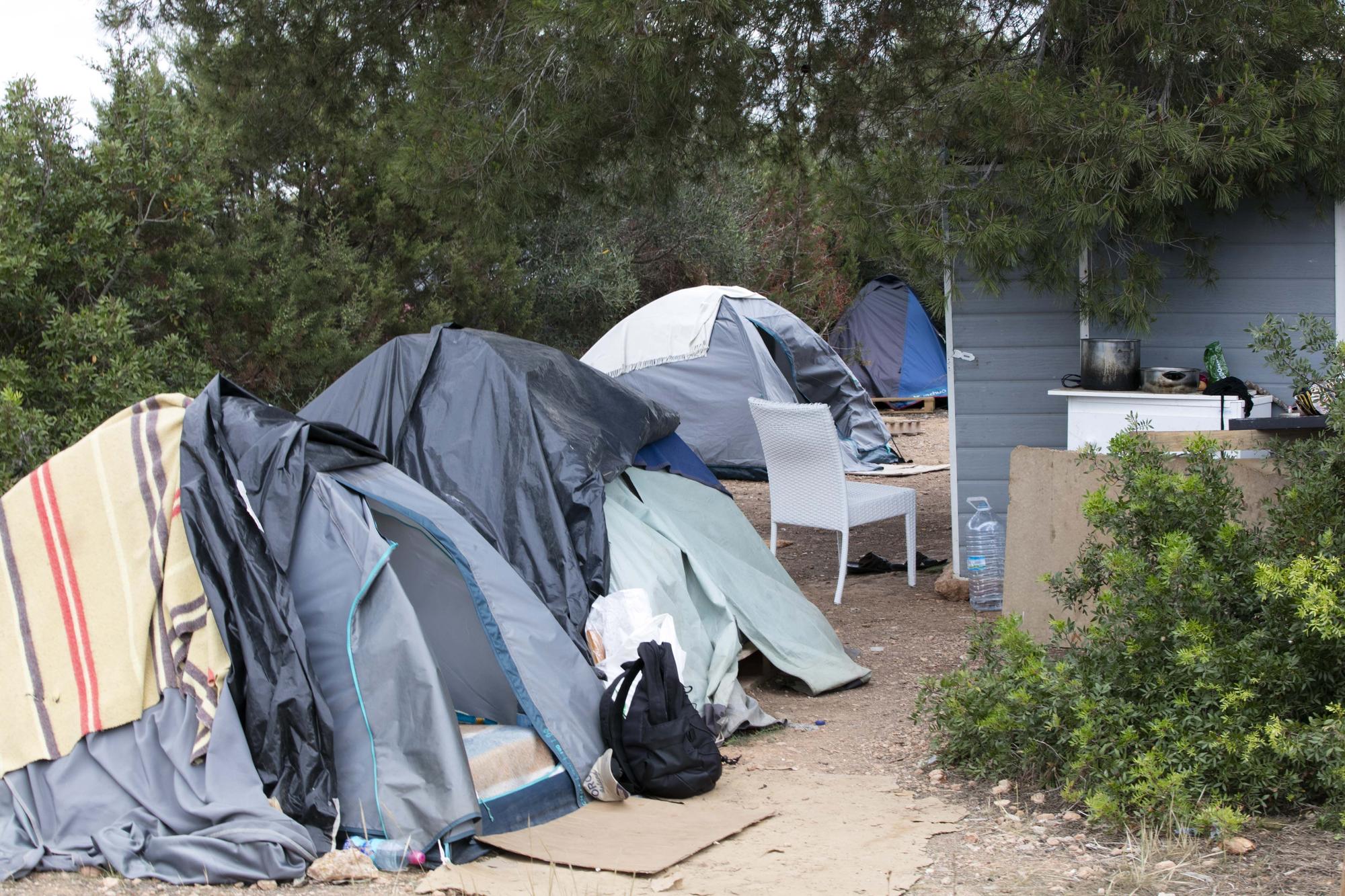 Galería de imágenes del drama de la vivienda en Ibiza: la ciudad de los sintecho