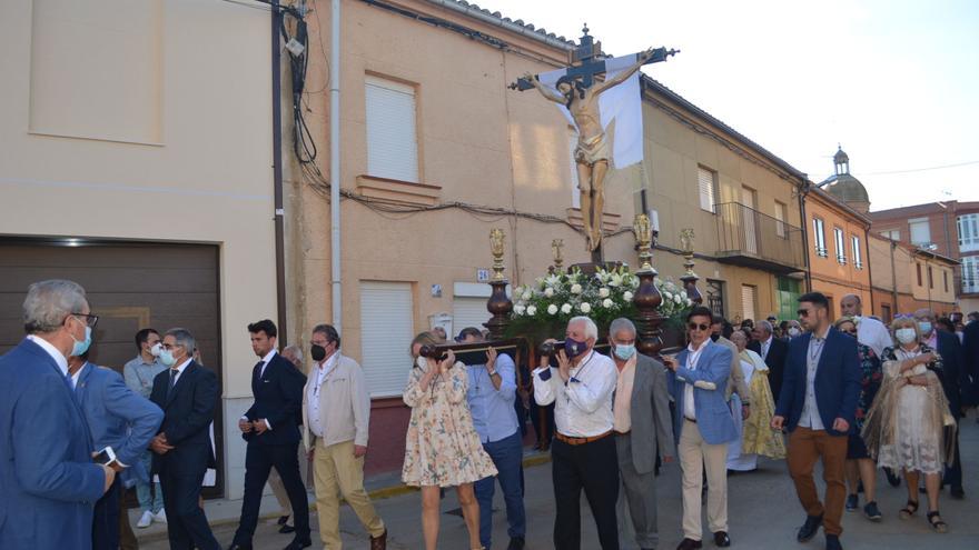 Así celebra Santa Cristina la procesión del Cristo