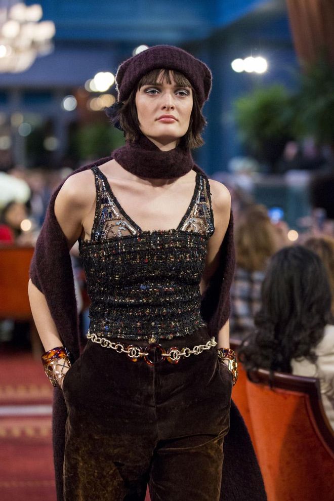 Chanel, desfile Paris Cosmopolite 2016/2017 (9)