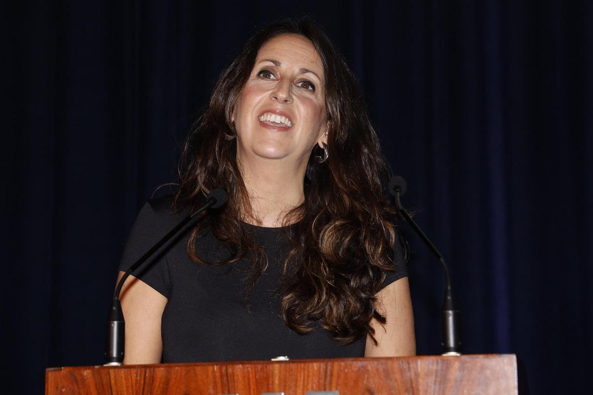 María Oruña recibió uno de los premios Emilia Pardo Bazán