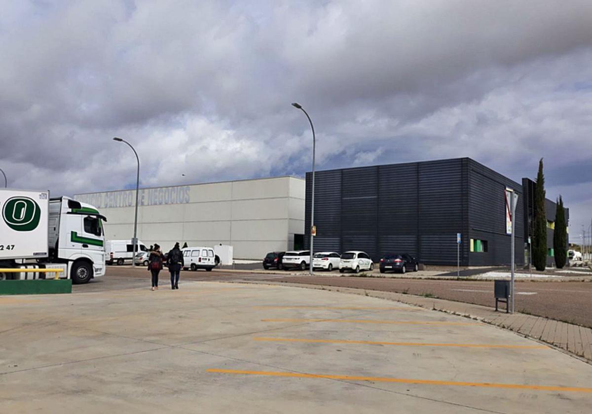 El Centro de Negocios podría ser el otro centro de vacunación masiva en la provincia. | E. P.