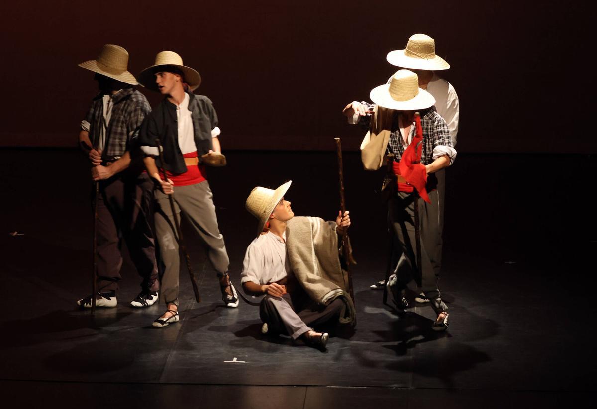 GALERIA | L’Esbart Dansaire Santvicentí estrena espectacle al Conservatori de Manresa GALERIA | L’Esbart Dansaire Santvicentí estrena espectacle al Conservatori de Manresa