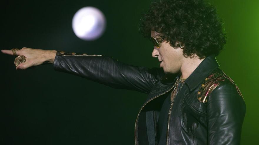 Bunbury no pudo actuar en la Feria de Julio de Valencia.