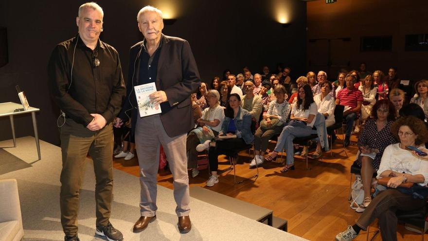 Pablo Vierci (dcha.) y Rubén Rey, en el Club FARO.