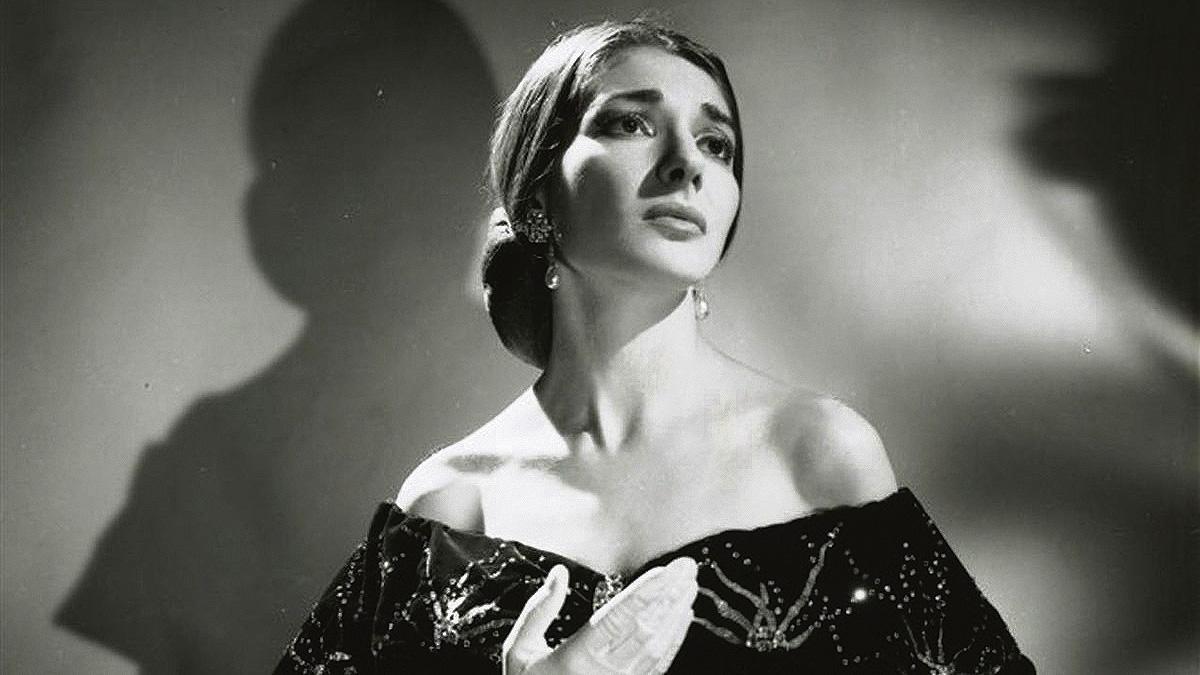 Maria Callas caracterizada como Violeta (La Traviata), 1958.