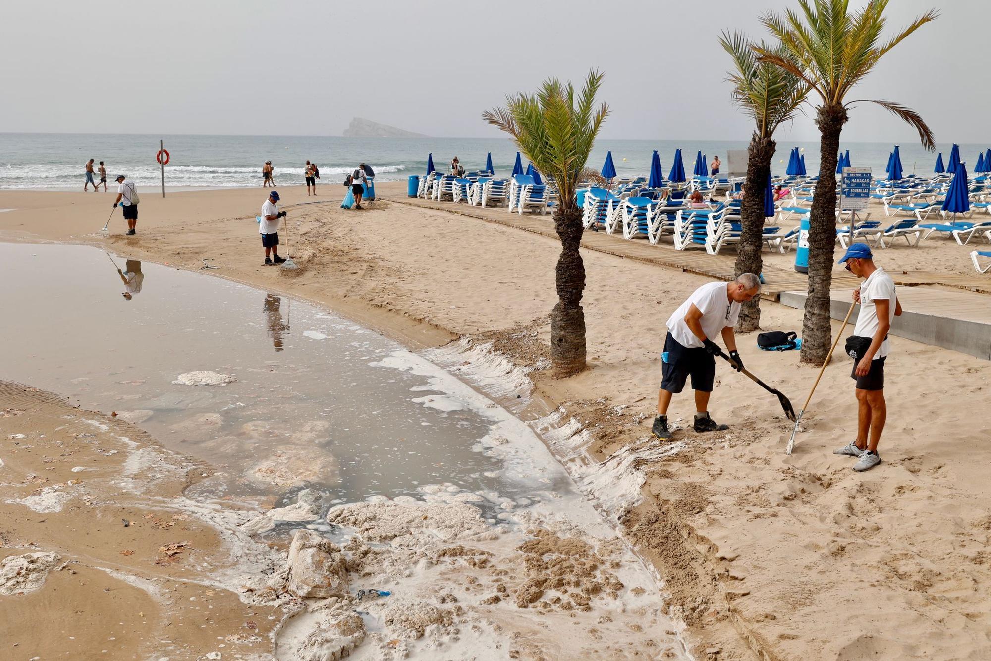 Playa de Levante de Benidorm tras el temporal.