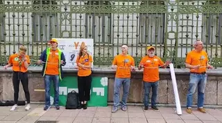 La concertada calienta motores antes de la huelga de mañana: un encadenamiento en la Junta, una concentración en Oviedo y una acampada frente a Educación