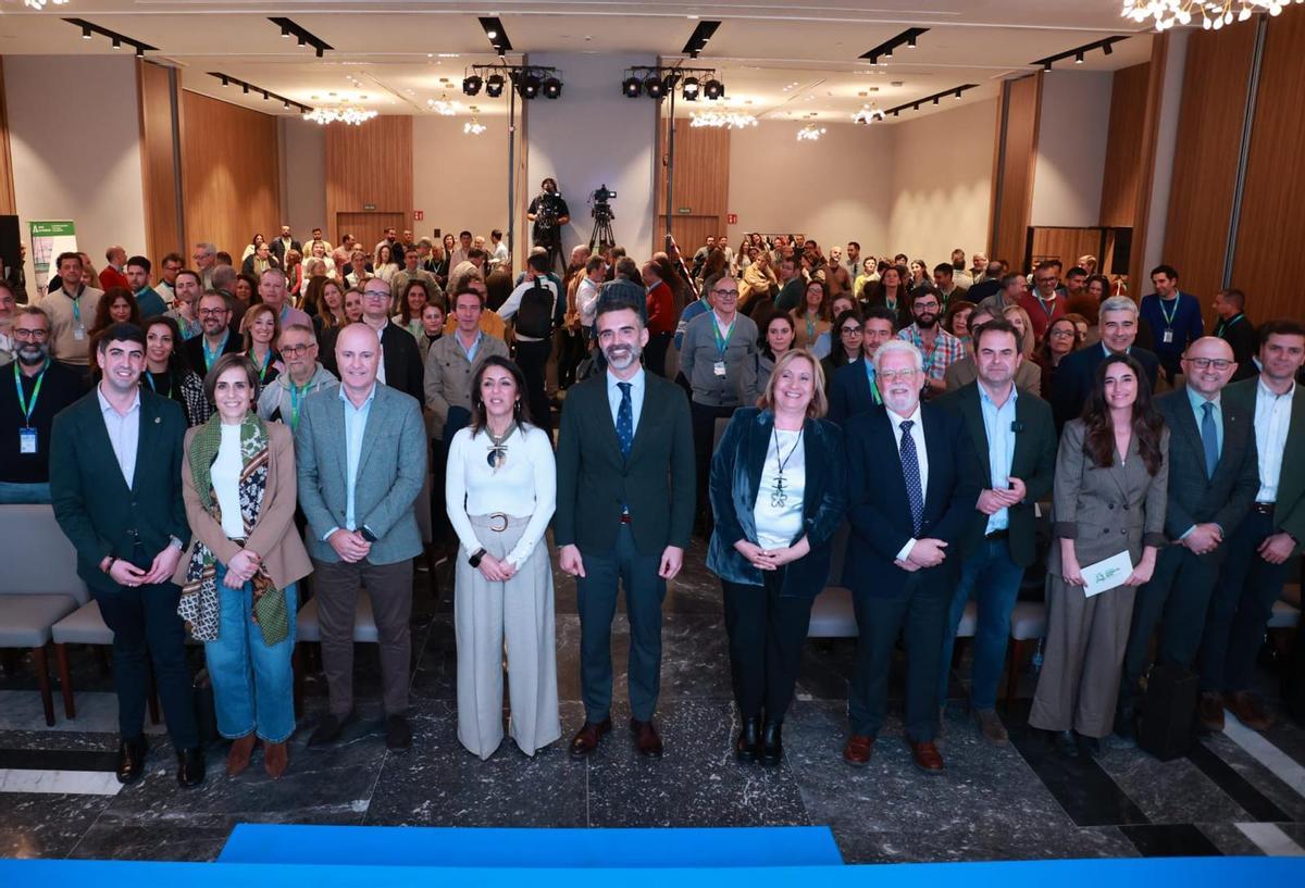 Autoridades en el 1º Congreso Ifapa Conecta.