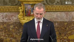 Felip VI demana "contenció  en l’ús de la força" i apel·la a la diplomàcia
