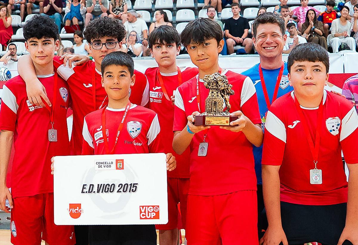 Trofeos del torneo Vigo Cup de fútbol sala