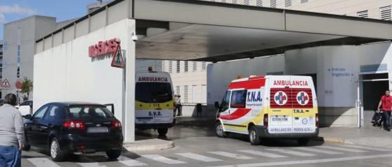 CC OO critica la falta de personal y el deterioro de los ambulatorios y el hospital