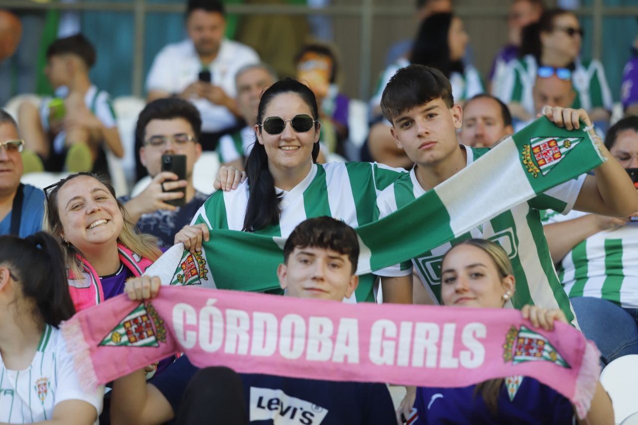 Córdoba CF-Mirandés: las imágenes de la afición en El Arcángel