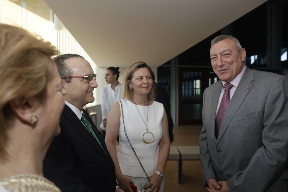 Javier Moll, Arantxa Sarasola, Maria Salom y el Comandante General Juan Cifuentes.