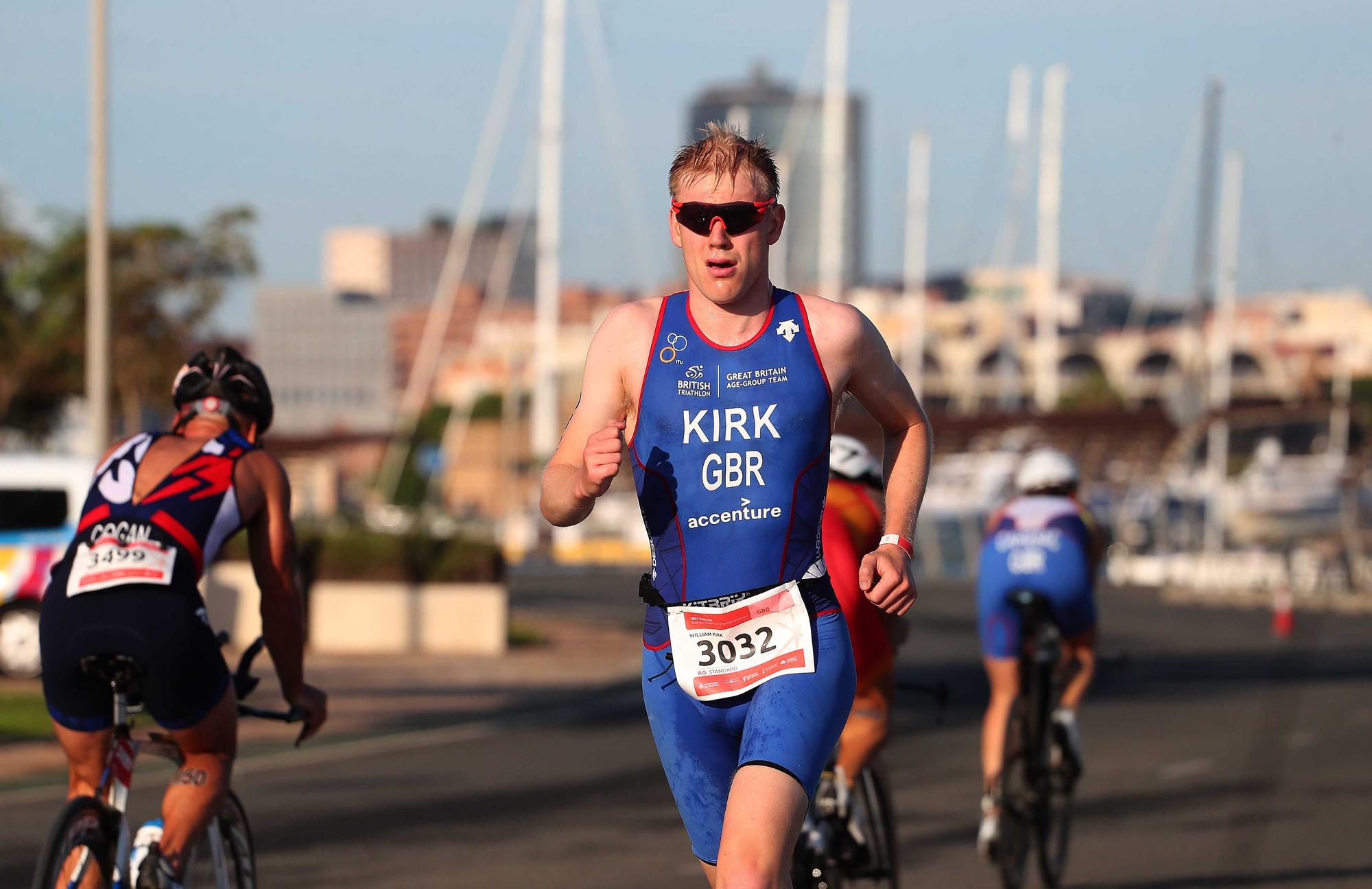 Búscate en las imágenes del campeonato de Europa de Triatlón . Distancia Olímpica