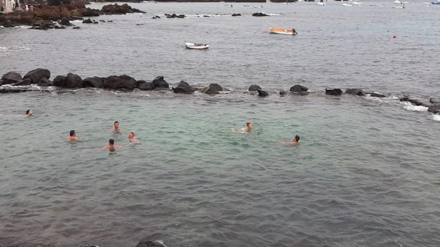 Tiempo en Canarias: una de las piscinas naturales en Punta Mujeres, en el norte de Lanzarote.