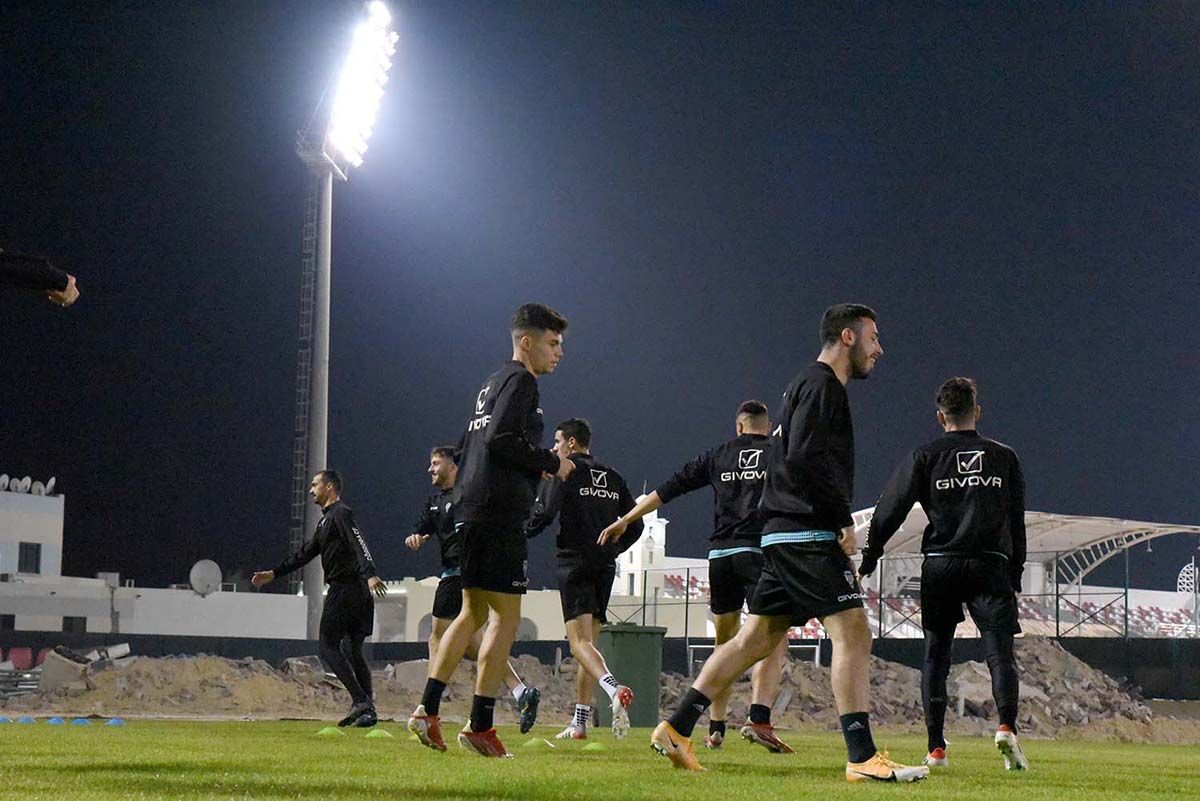 Primer día del Córdoba CF en Baréin