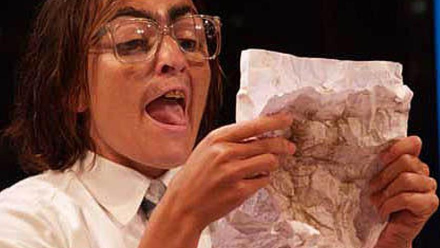 La actriz Silvia Abril, conocida por su papel de La niña de Shrek, durante una actuación.