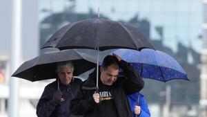 La borrasca Kristin provoca una caiguda de les temperatures a Catalunya i activa avisos per vents huracanats