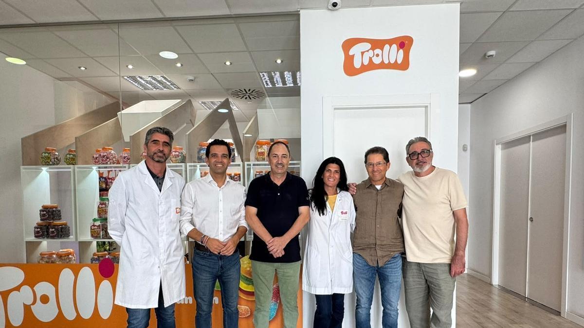 Sagredo durante su visita a Trolli Ibérica en Paterna.