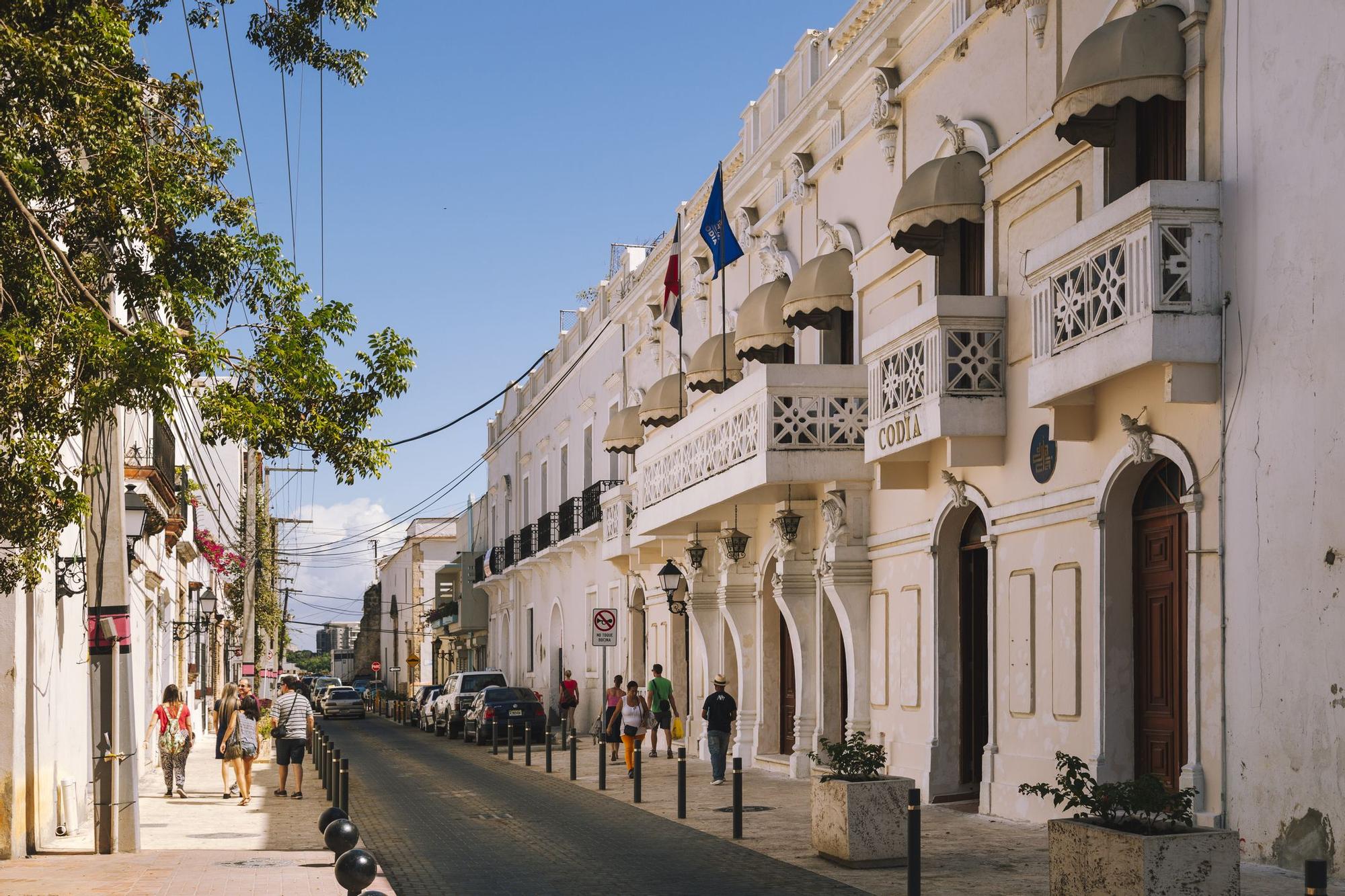 Típica calle del distrito colonial histórico de Santo Domingo