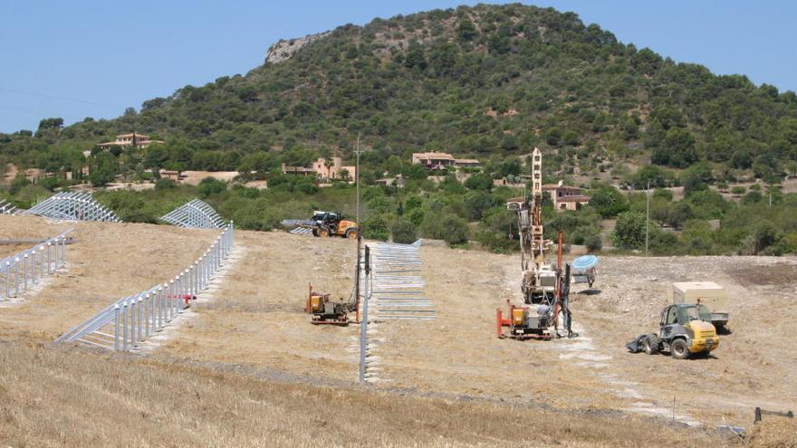 Bau eines Solarparks auf Mallorca.