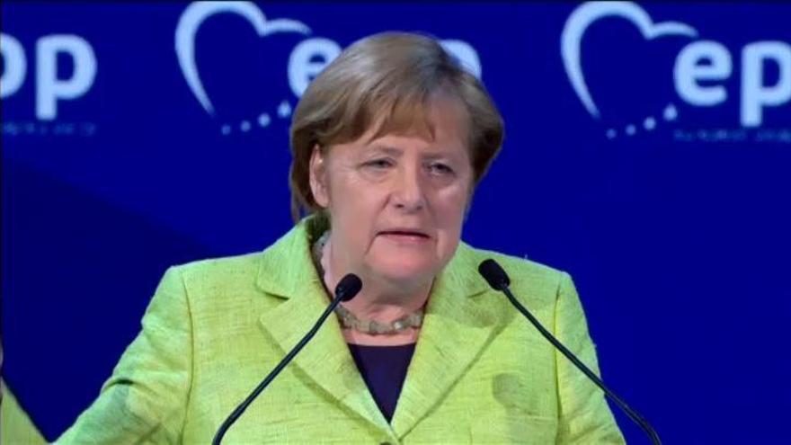 Merkel defiende la "integridad territorial" de la Unión Europea