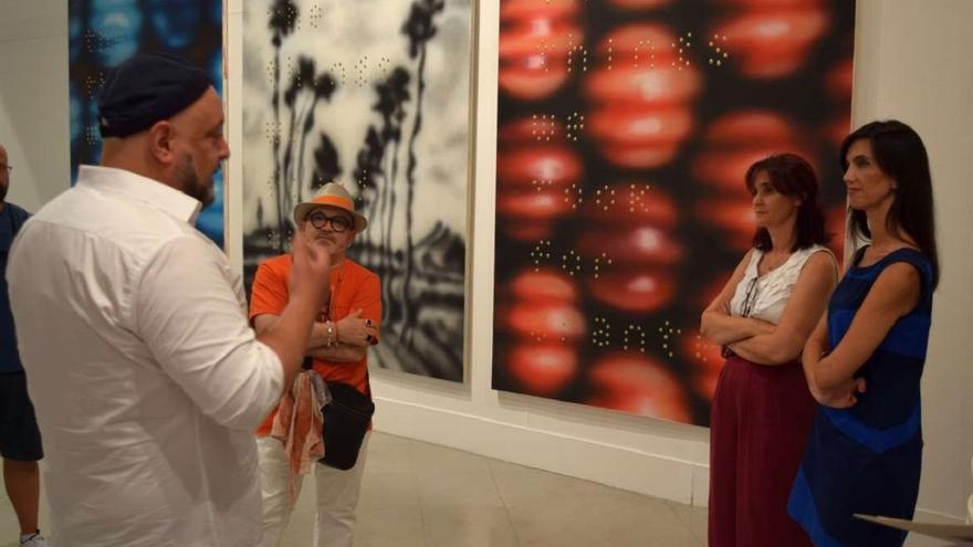 Expone artista cubano Raúl Cordero en el Museo Extremeño de Arte Contemporáneo