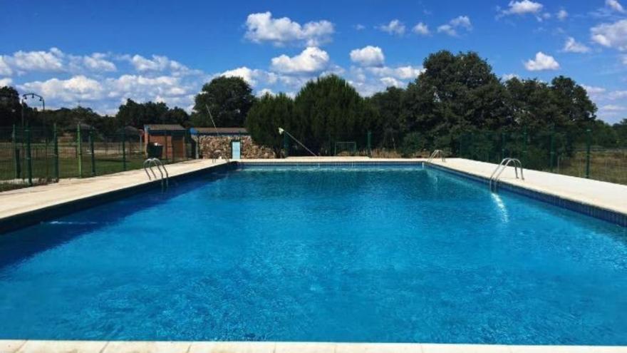 La piscina en la que se ha producido el robo.